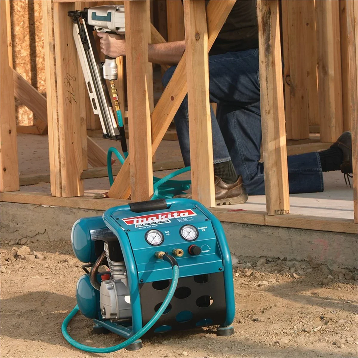 Makita 2.5 HP Big Bore Air Compressor - Twin Stack